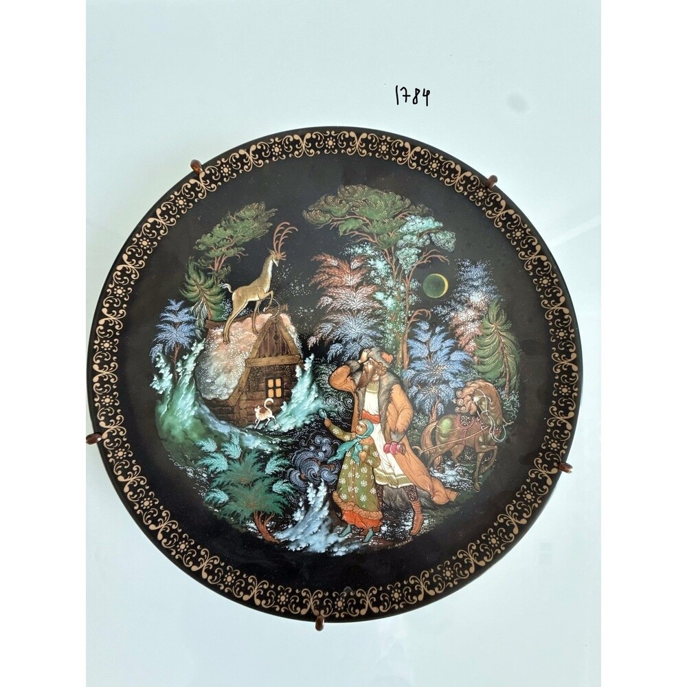 Russian Palekh Lacquer Art Plate Hand Painted Fairy Tale USSR 1988–1990